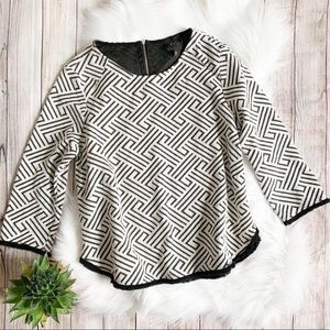 W5 Patterned Frayed Hem Blouse